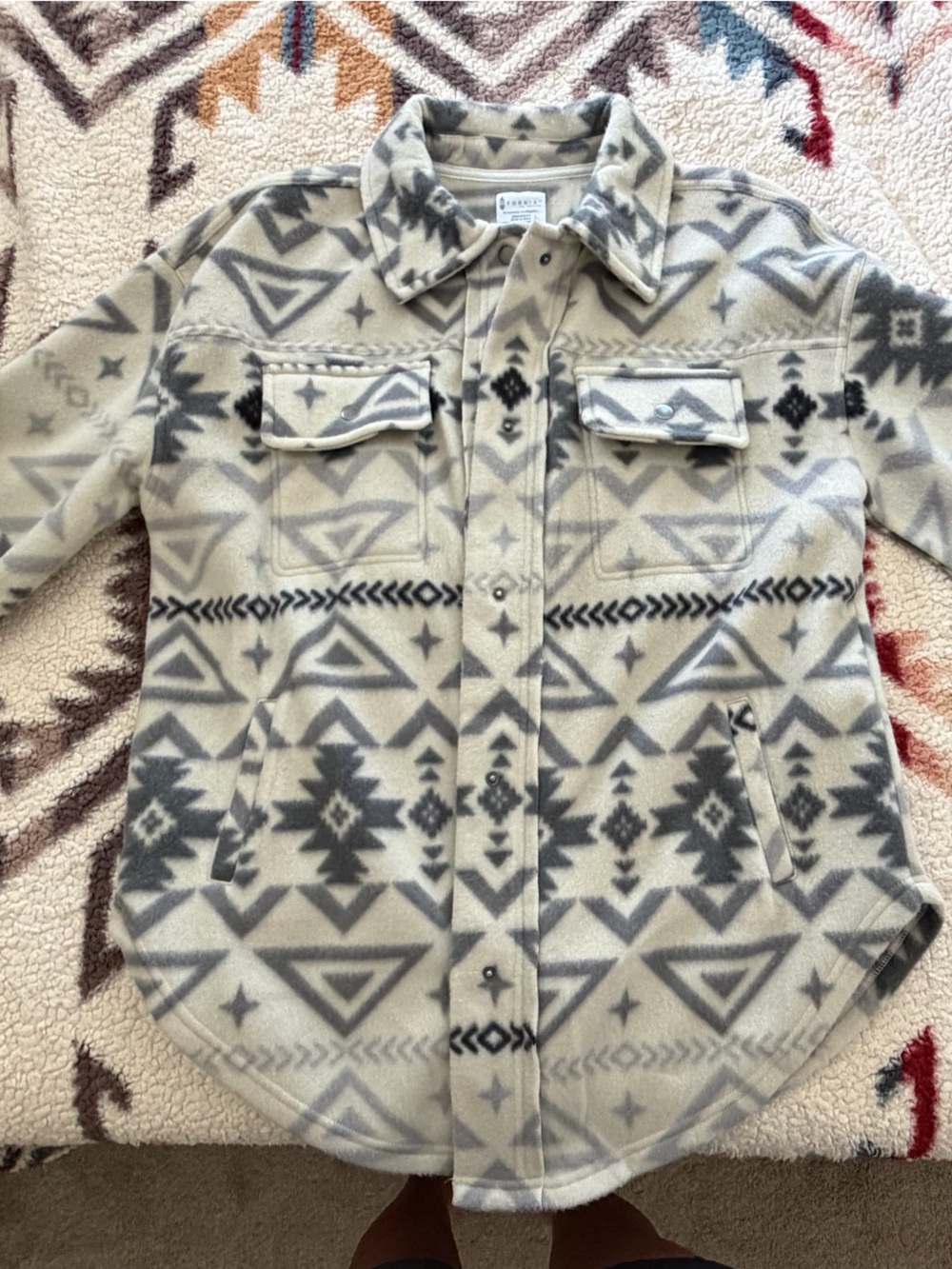 Fornia Women's Grey Aztec Fleece Shacket